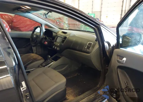 2018 Kia Forte Lx из США, поврежденный, VIN 3KPFL4A78JE164013